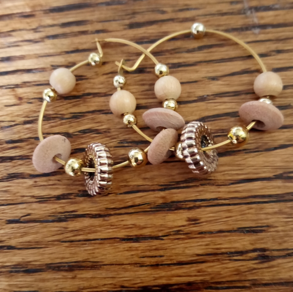 Elegant Gold and Tan Hoop Earrings